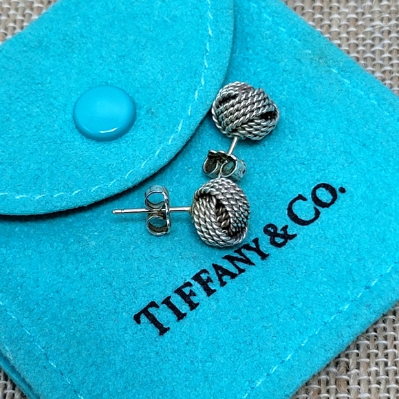 TIFFANY & CO. | Tiffany Twist Know Earrings in Sterling Silver - Picture 2 of 10